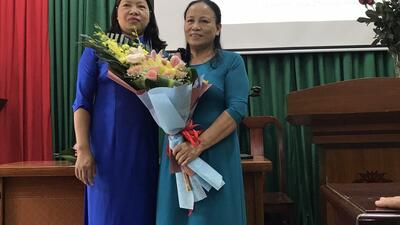 Gặp mặt, chia tay đồng chí Nguyễn Thị Hoạt về nghỉ hưu theo chế độ của nhà nước. Cảm ơn cô vì những cống hiến của cô cho ngành giáo dục nói chung và trường Tiểu học Minh Hải nói riêng. Chúc cô luôn luôn mạnh khỏe và hạnh phúc.
